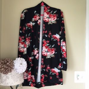 Long sleeve knit top